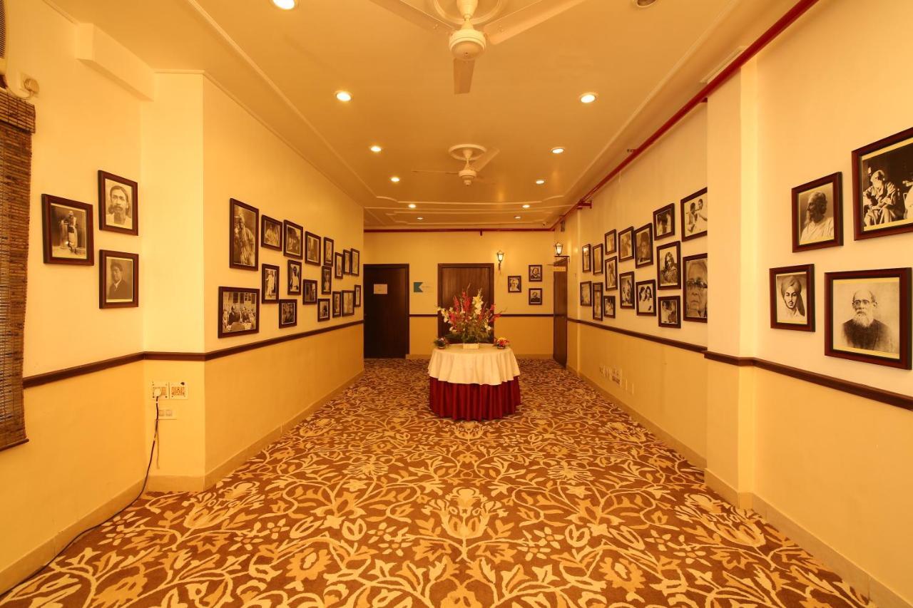 The Lindsay Hotel Kolkata Exterior photo